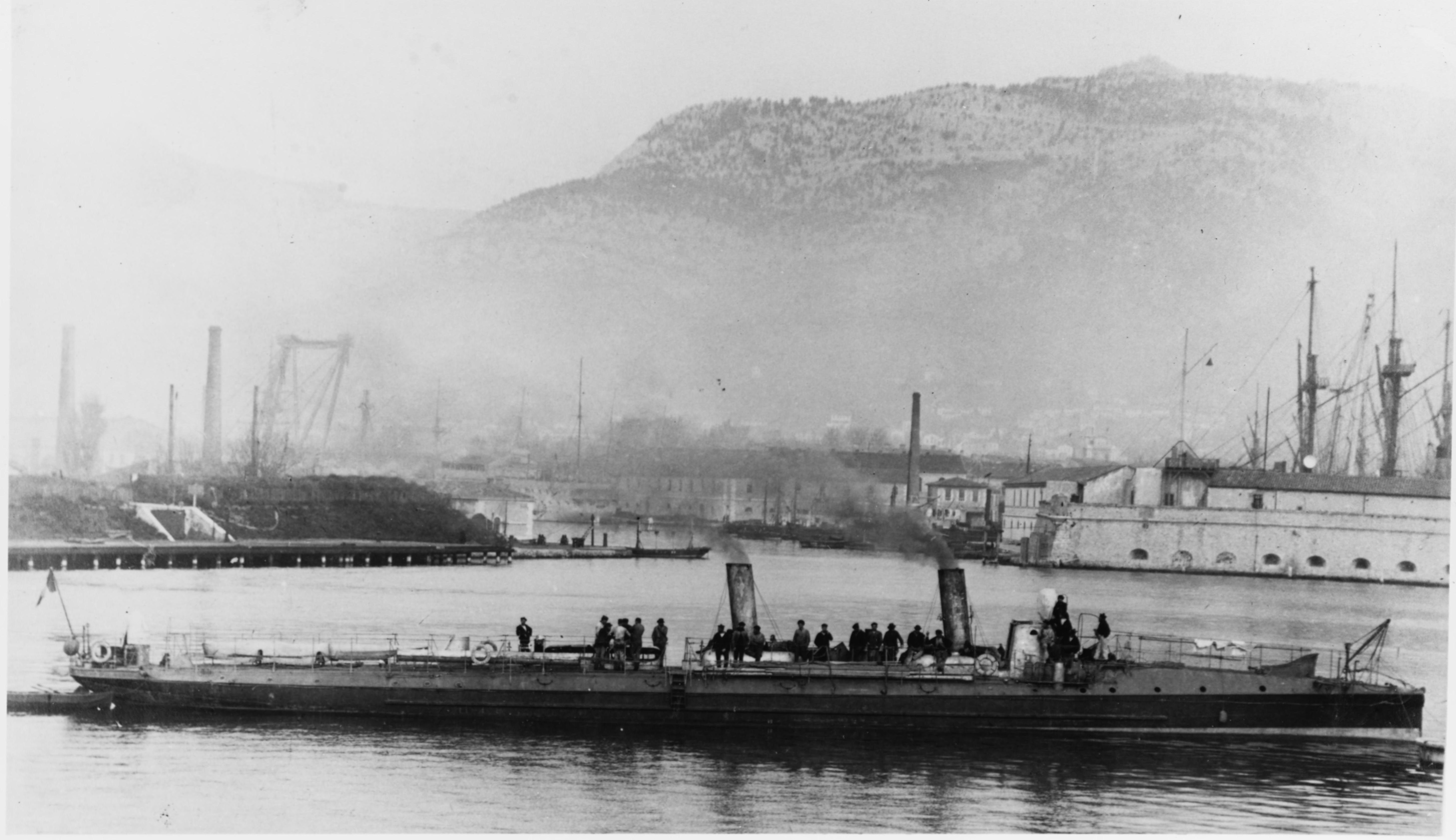 ORAGE 17-3894797-orage-french-seagoing-torpedo-boat-1891-1921-.jpg