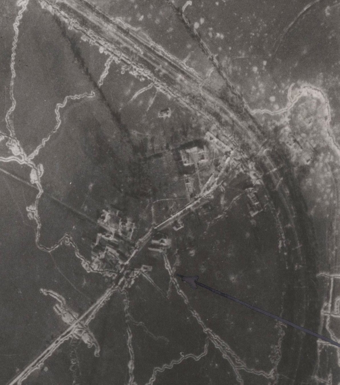 ww1 b&b Sapigneul 1915  village.jpg