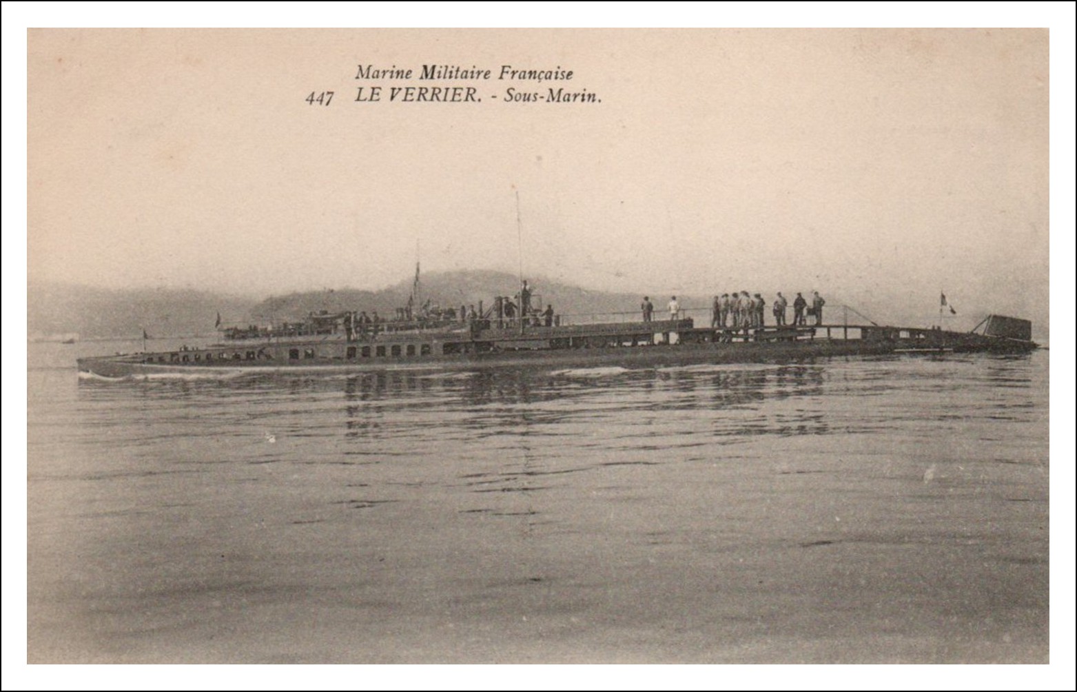 LE VERRIER.jpg