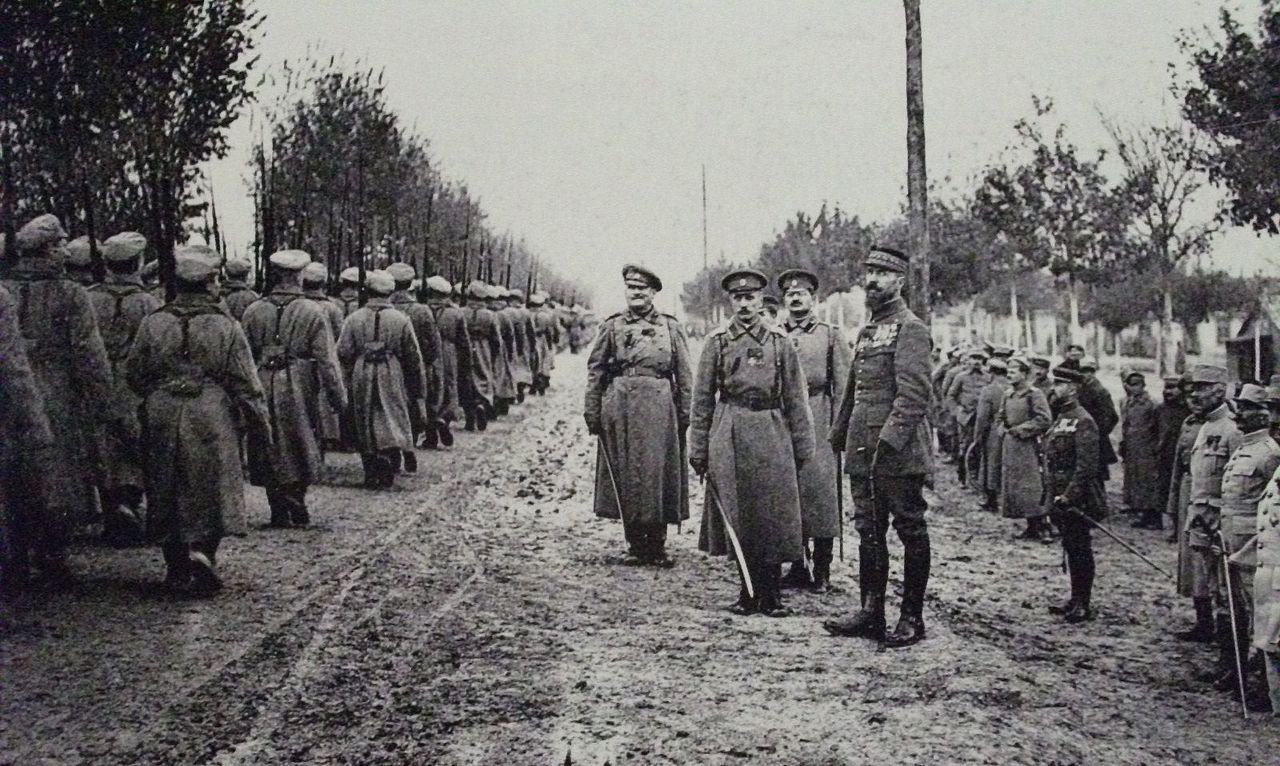 troupes russe de General Lokhvitsky.jpeg
