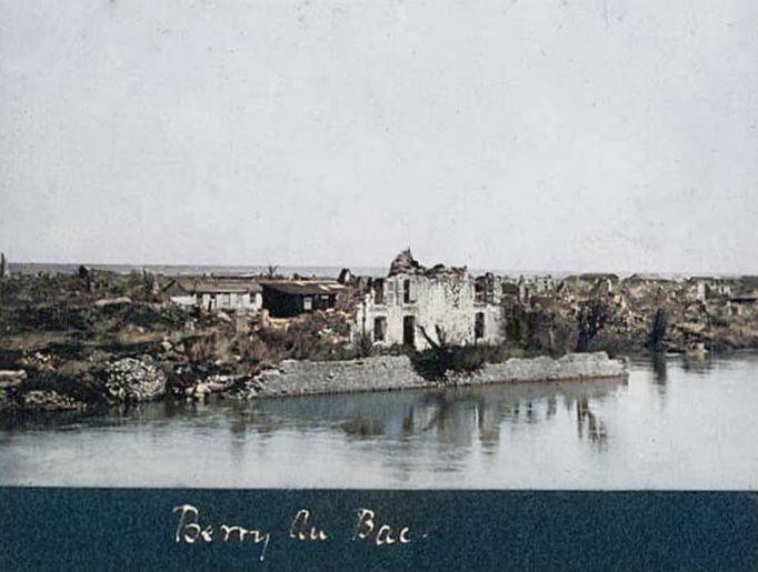 ww1 Berry au bac 1920 river colour 2.jpg