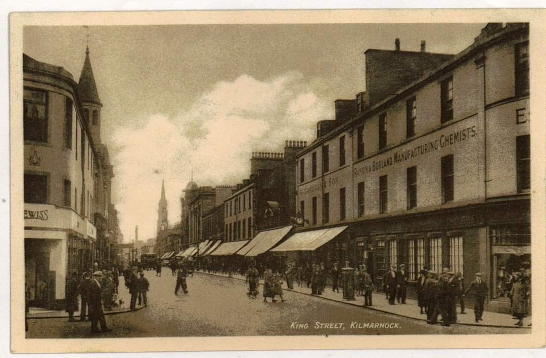 Pharmacie Rankin &amp; Borland, Kilmarnock, Écosse. Carte postale Frank Beattie, Kilmarnock, Écosse.