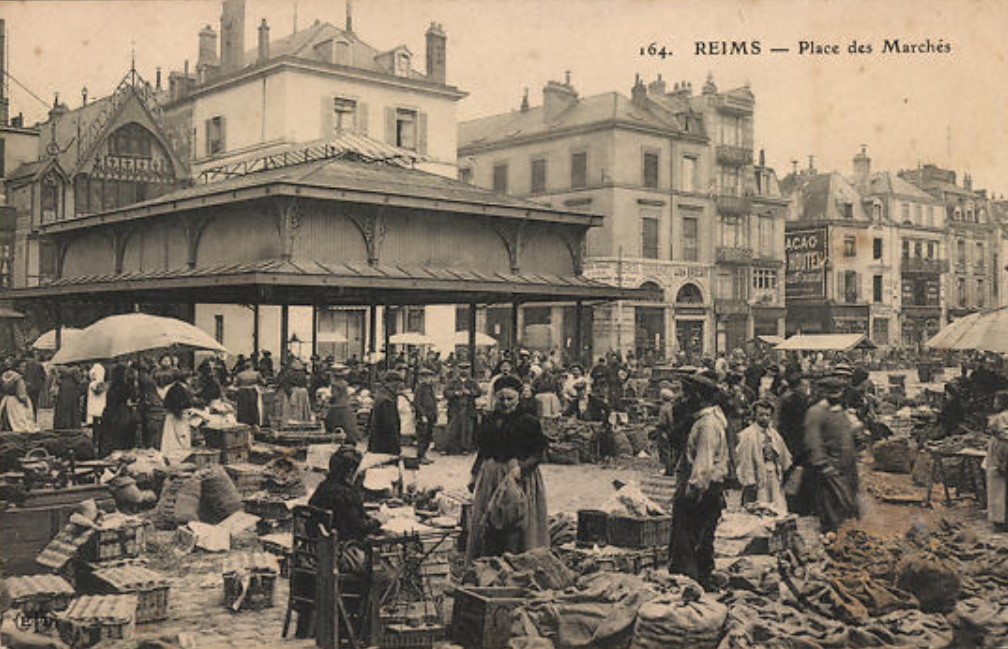 Reims market pre ww1. people.png