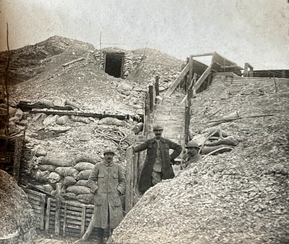 Berry Au Bac ww1.trench April 1916.jpg