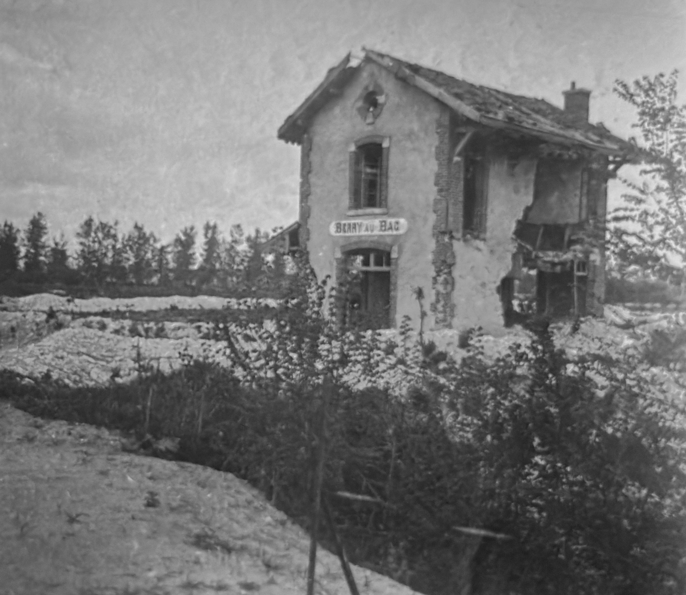 Berry Au Bac ww1. station April 1916. photo..jpg