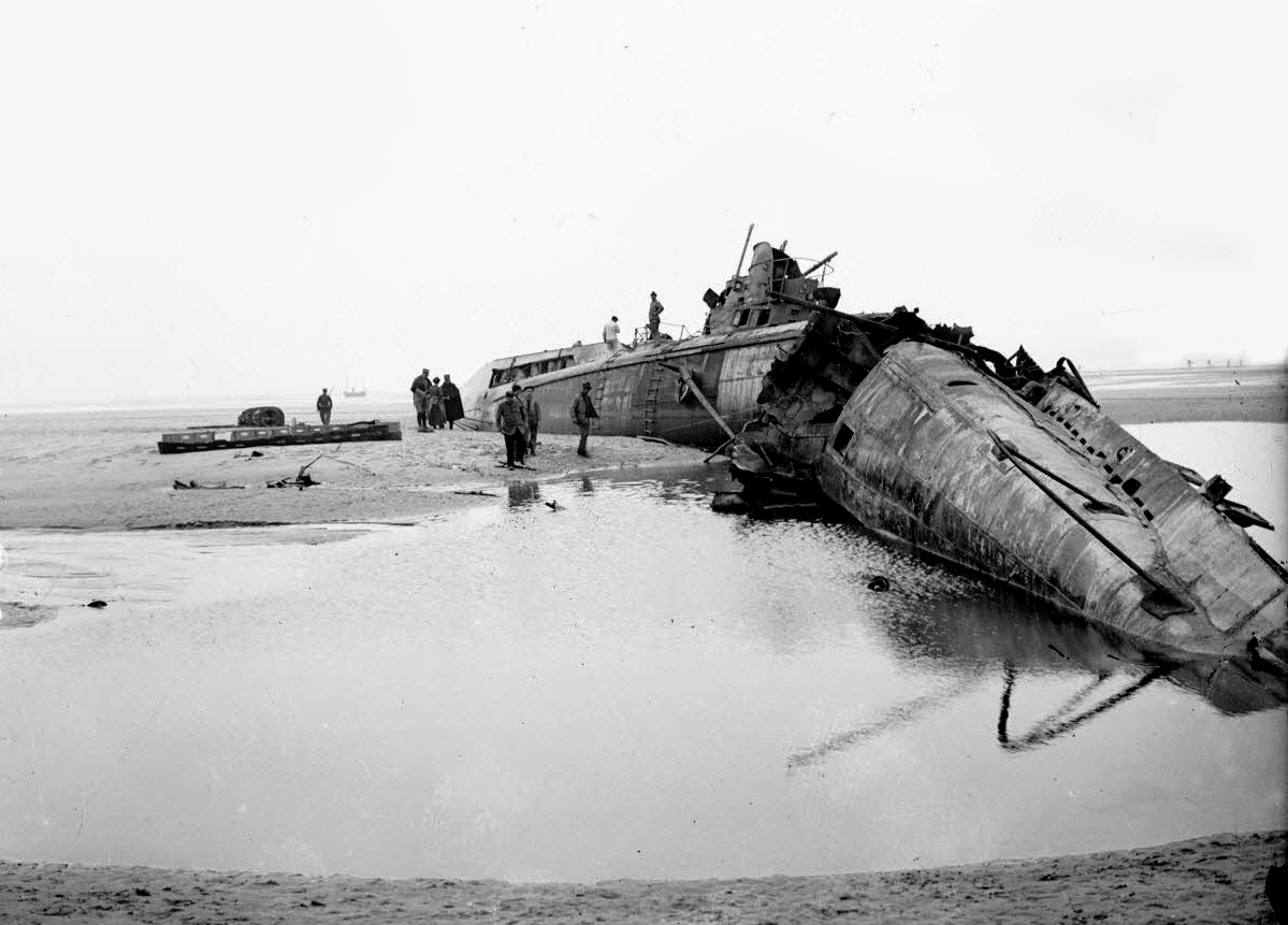 UC-61 – Sous-marin allemand – 1 – .jpeg