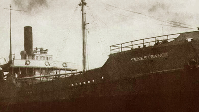 FÉNESTRANGE – Barge à vapeur – I –  .jpg