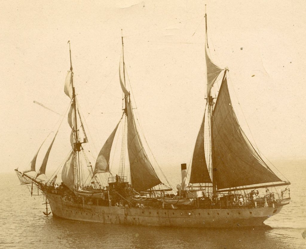 MORIAK ex SVOBODA 1921 à bizerte.jpg