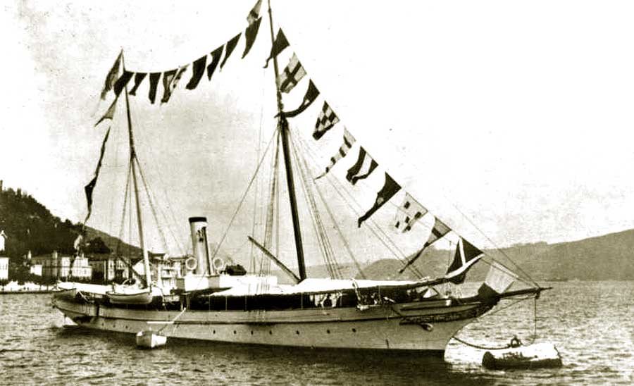 Imperial_Russian_Navy_yacht_Lukull.jpg