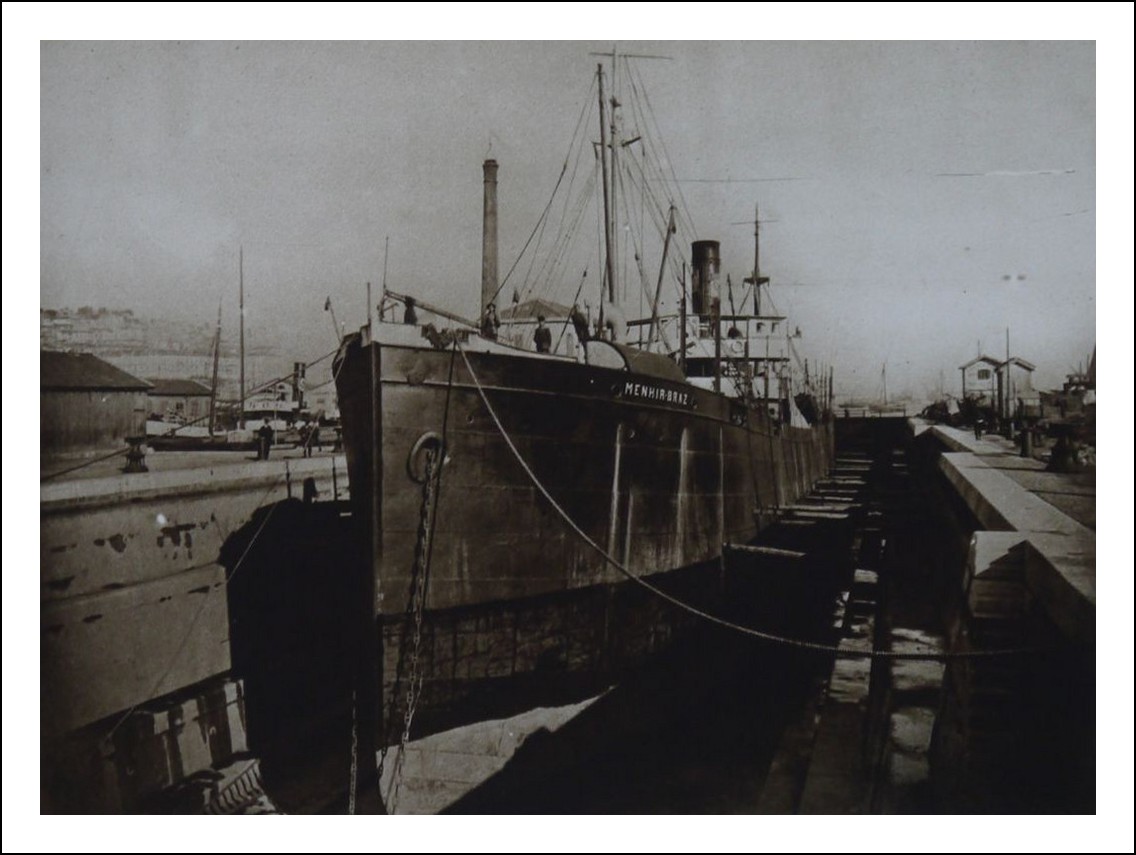 MENHIR BRAZ 1937 Alger.jpg