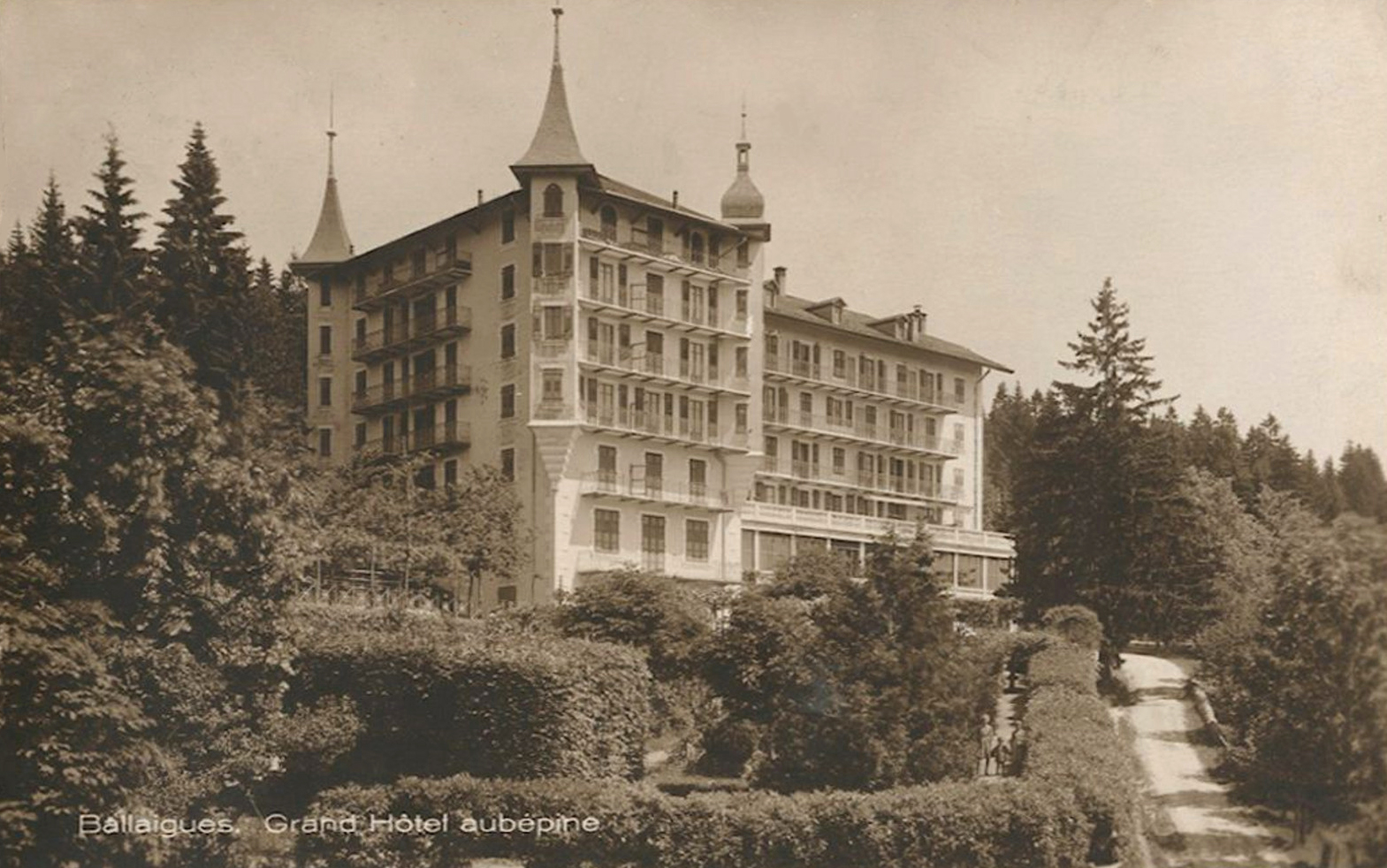 Hôtel Aubépine - Ballaigues (Canton de Vaud, Suisse) - I - .jpg