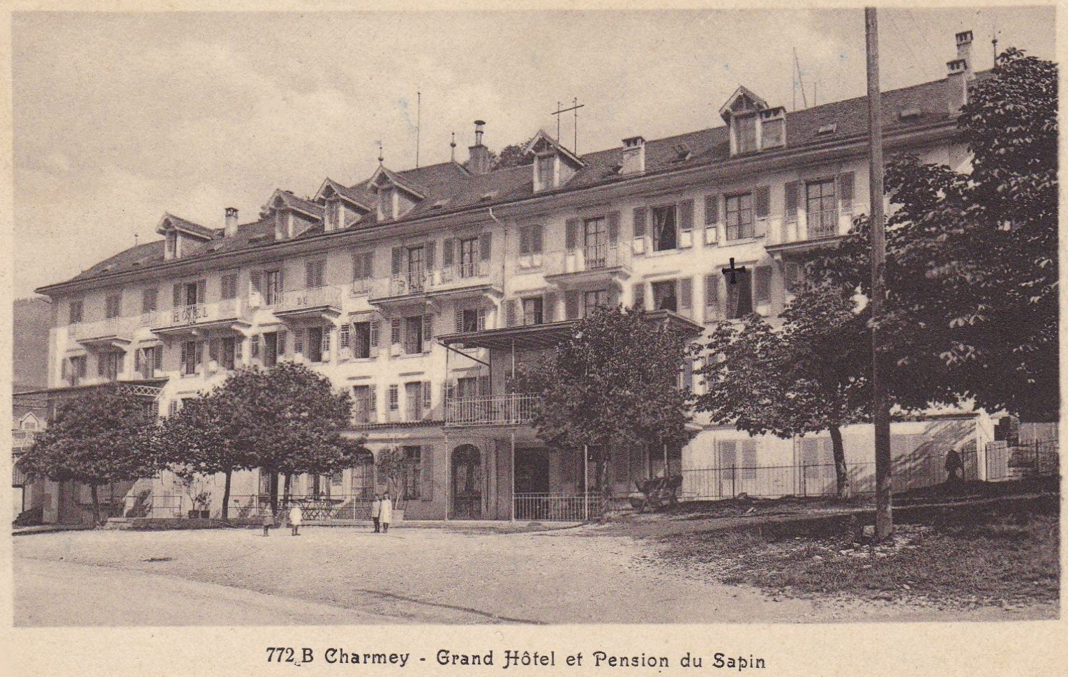 Hôtel du Sapin - Charmey (Canton de Fribourg, Suisse) - I - .jpg