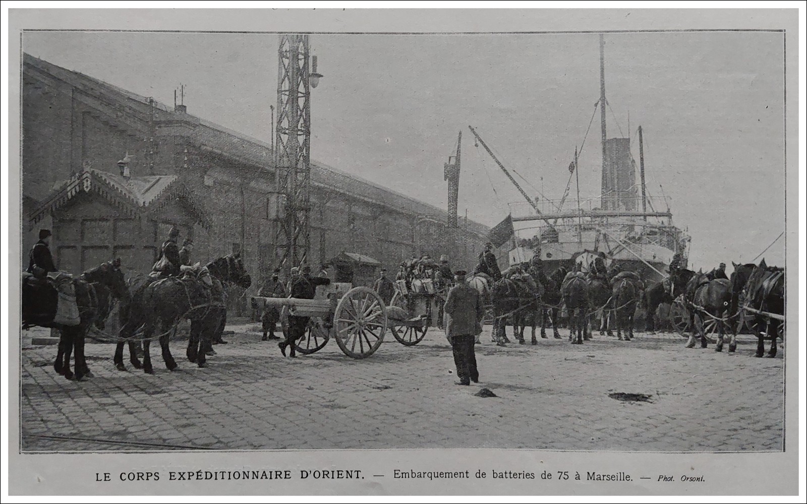 Canon de 75 à Marseille