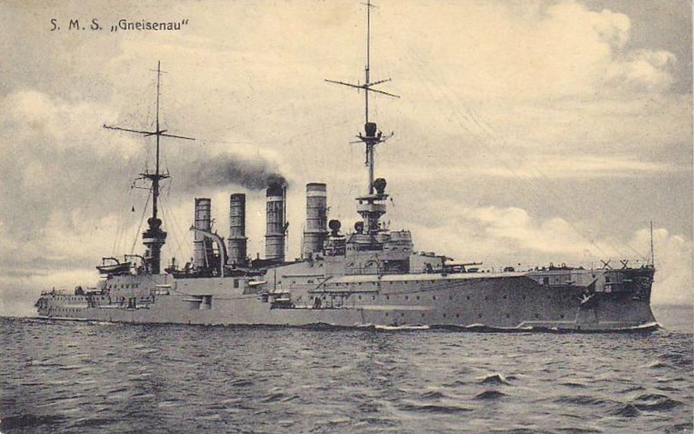 GNEISENAU – Croiseur allemand – IV – .jpg