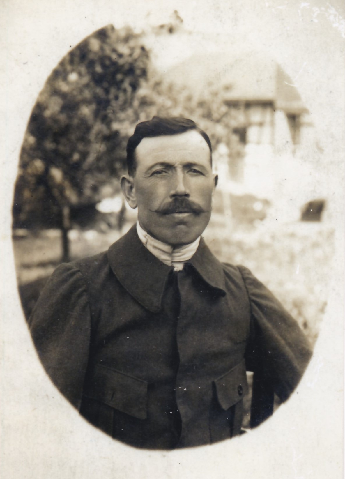 portrait AGP Bourhis prisonniers en Allemagne.jpg