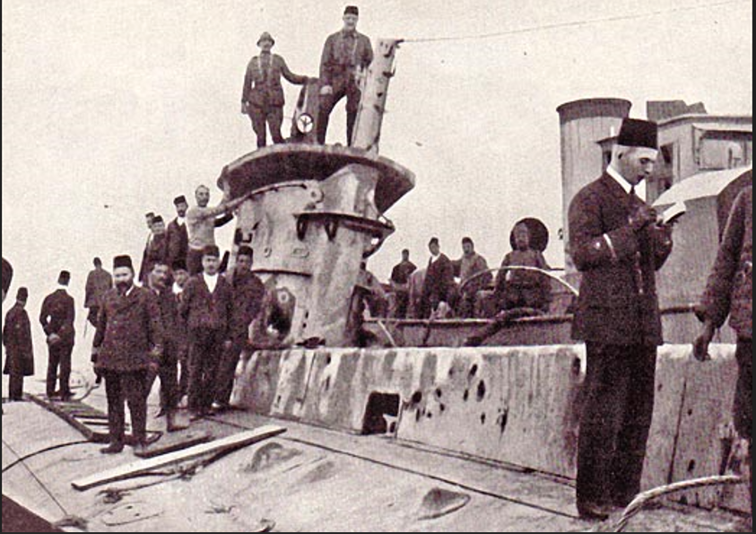 E15 1915 échoué dans les Dardanelles Capture d’écran 2024-07-21 223012.png