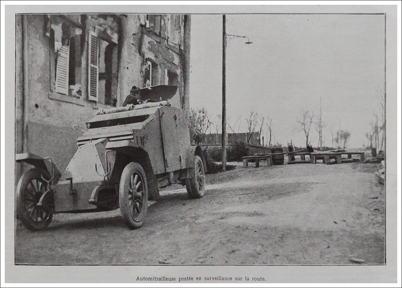 Automitrailleuse LI 1915-05-22 A -.jpg
