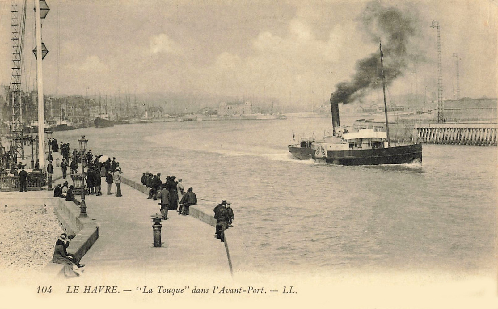 LA TOUQUES – Navire à passagers – IV – .jpg