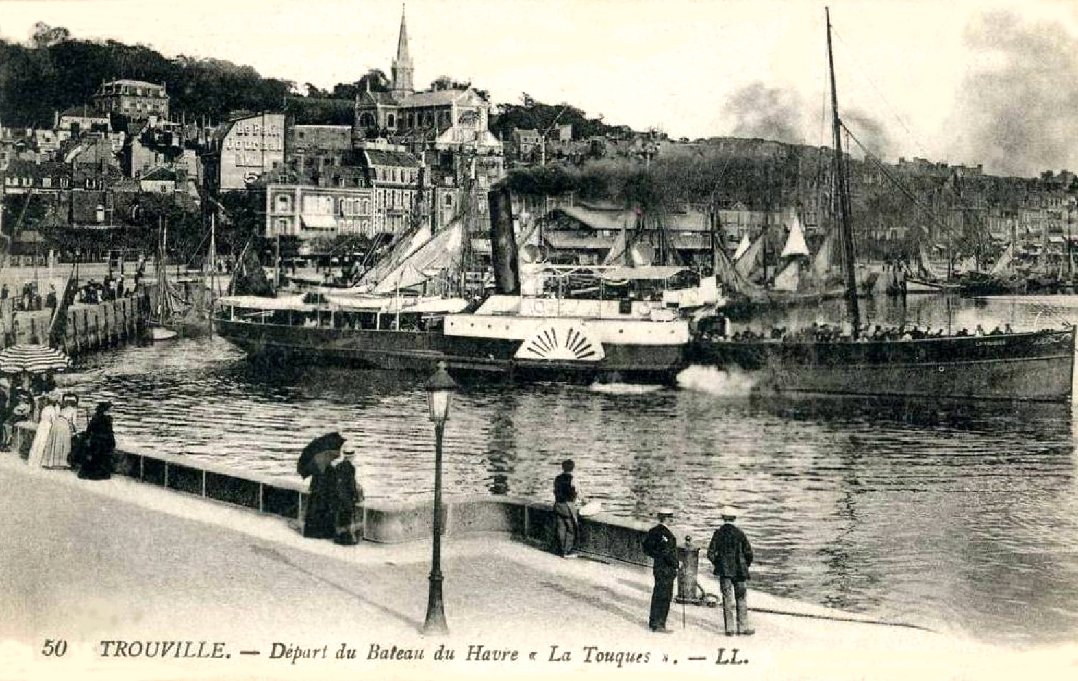 LA TOUQUES – Navire à passagers – VIII – .jpg