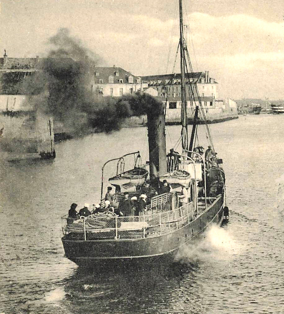 ÎLE-DE-GROIX – Navire à passagers – II – .jpg