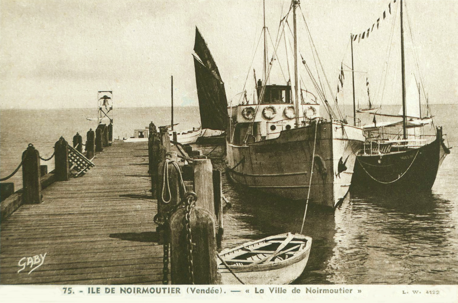 VILLE-DE-NOIRMOUTIER – Navire à passagers – III – .jpg