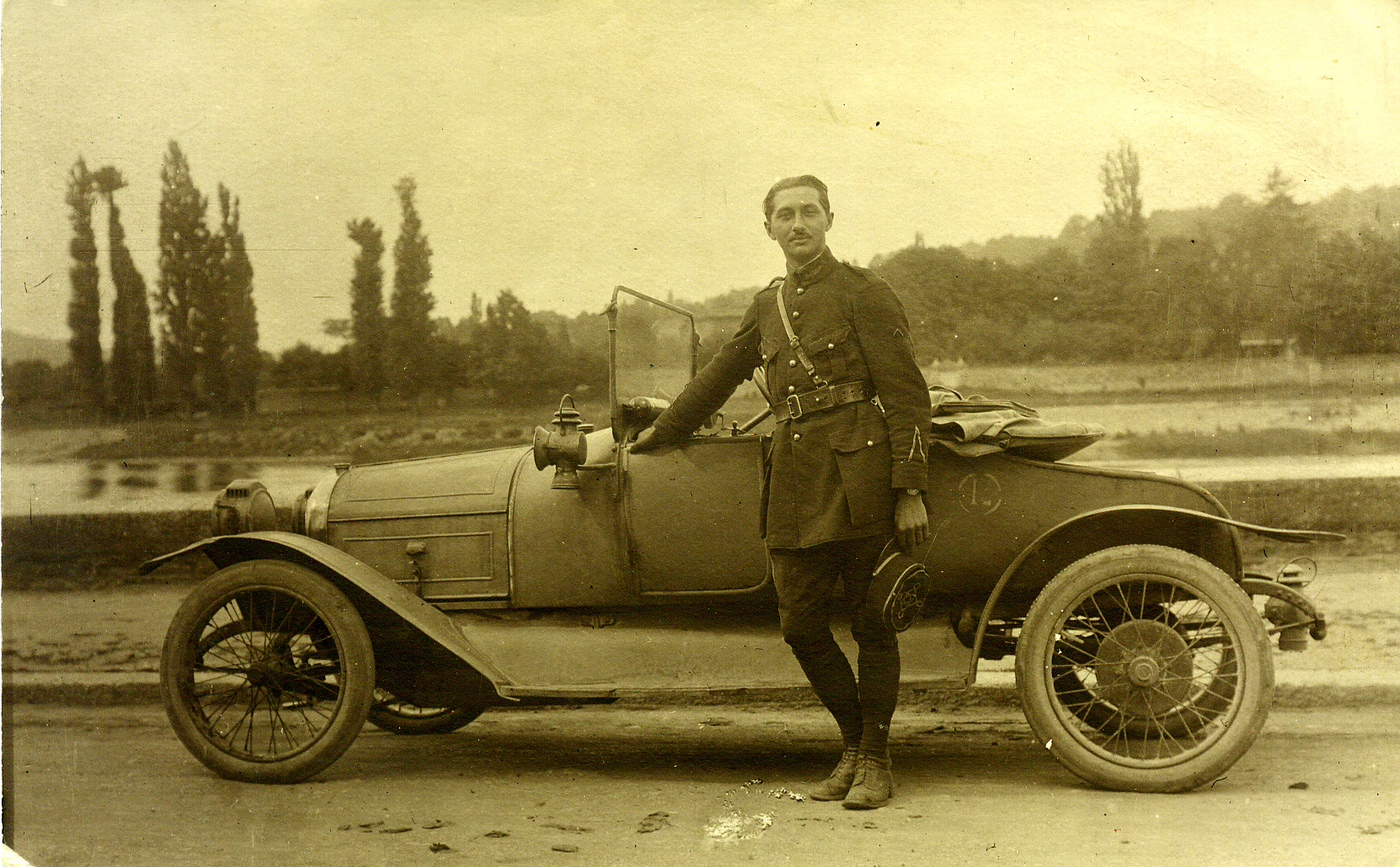 Voiture Philos à Fontaines