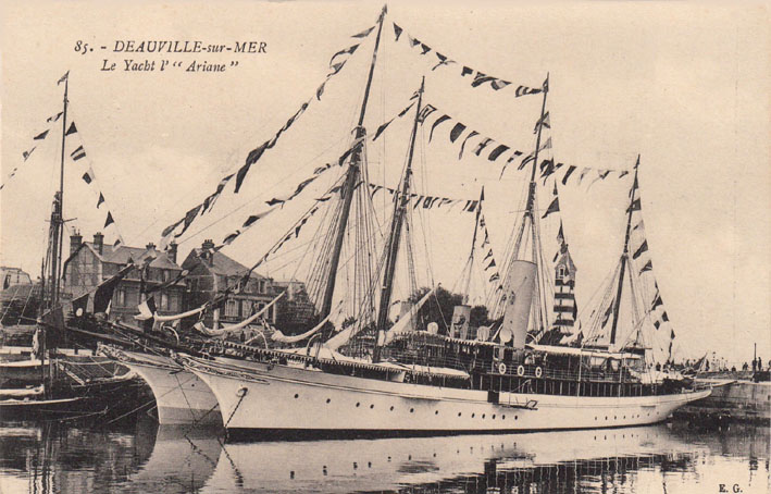 ARIANE - Yacht à moteur - x - .jpg