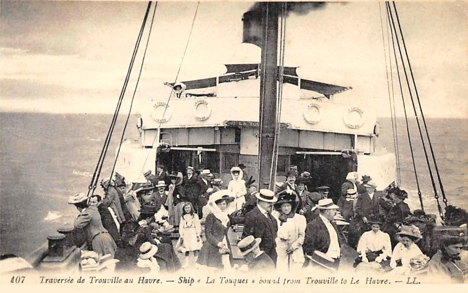 LA TOUQUES – Navire à passagers – X – .jpg