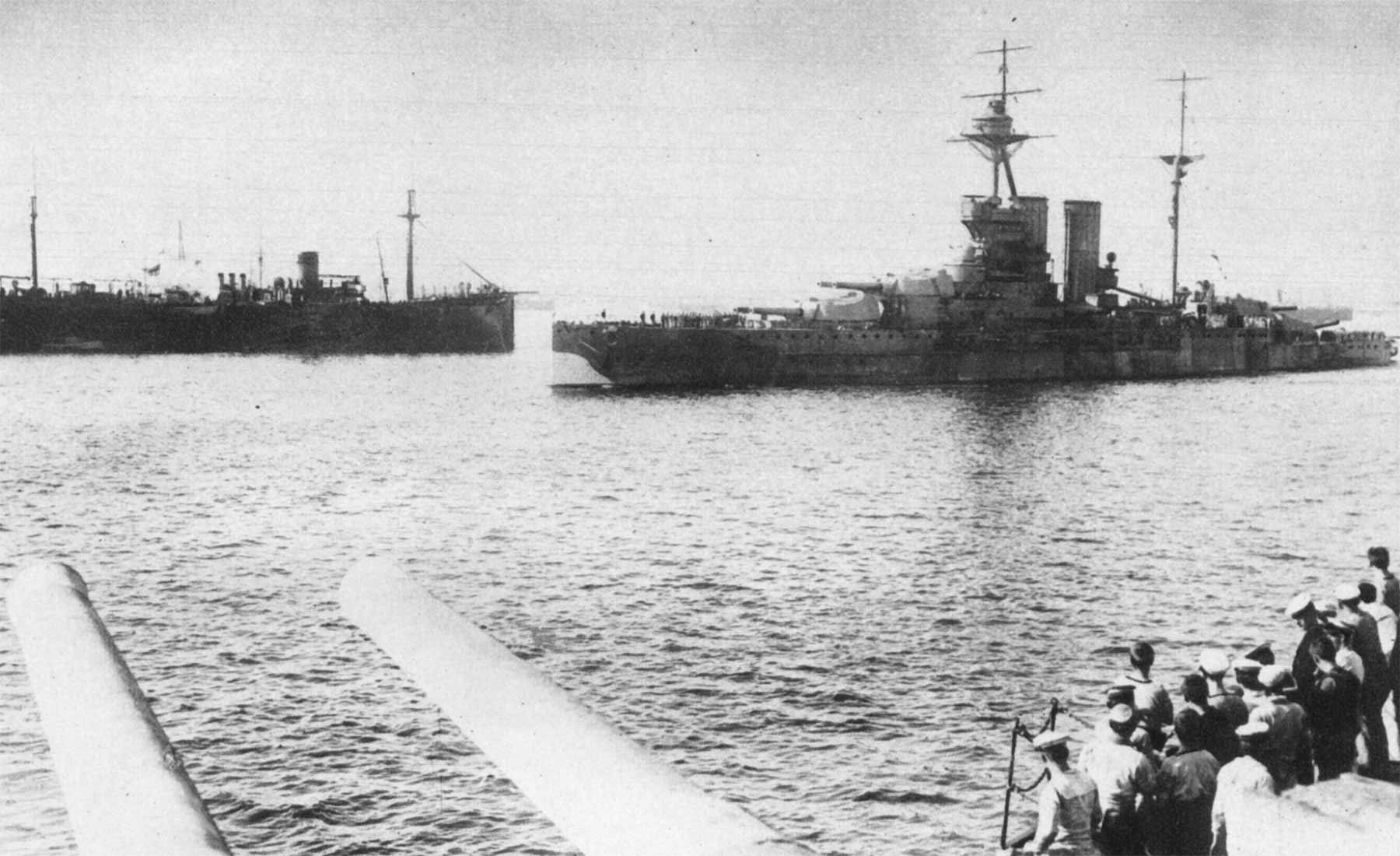 QUEEN ELIZABETH 1915 mudros.jpg