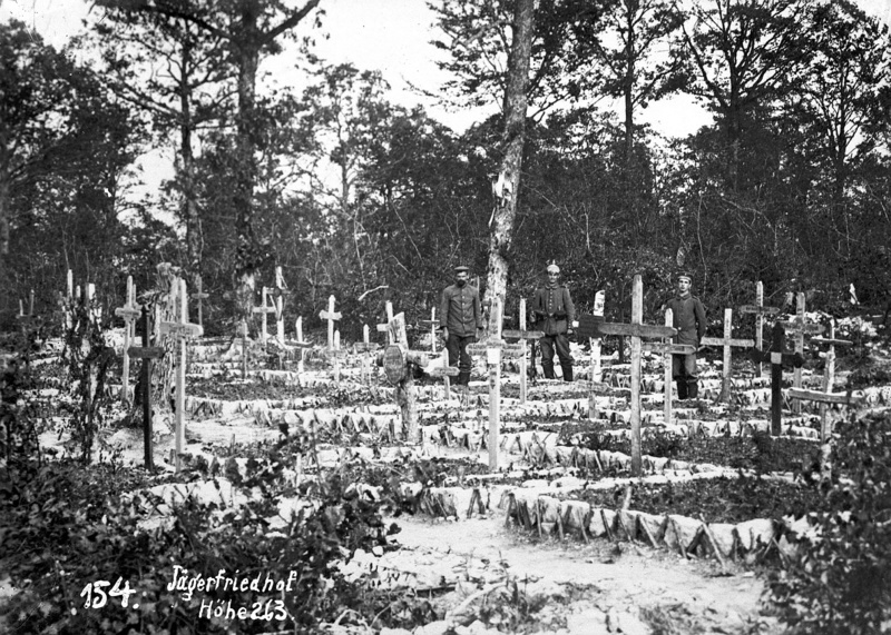 CIMETIERE COTE 263.jpg