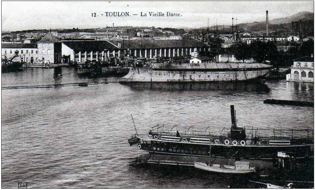 1900 -1927 INCONSTANT patache à toulon ex aviso.jpg