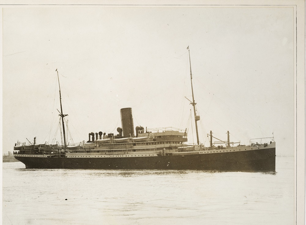 ANCONA Merchant_Marine_-_Well-Known_Vessels_-_THE_ITALIAN_LINER_ANCONA_WHICH_was_sunk_by_the_German_submarines,_sailing_from_New_York_for_Italy_-_NARA_-_45499968.jpg