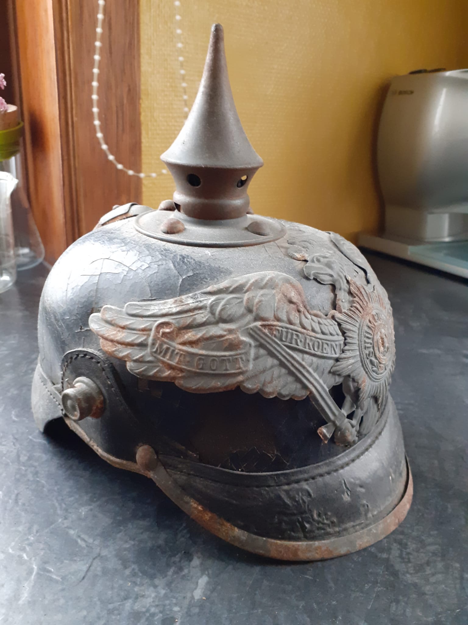 Casque à pointe.jpeg