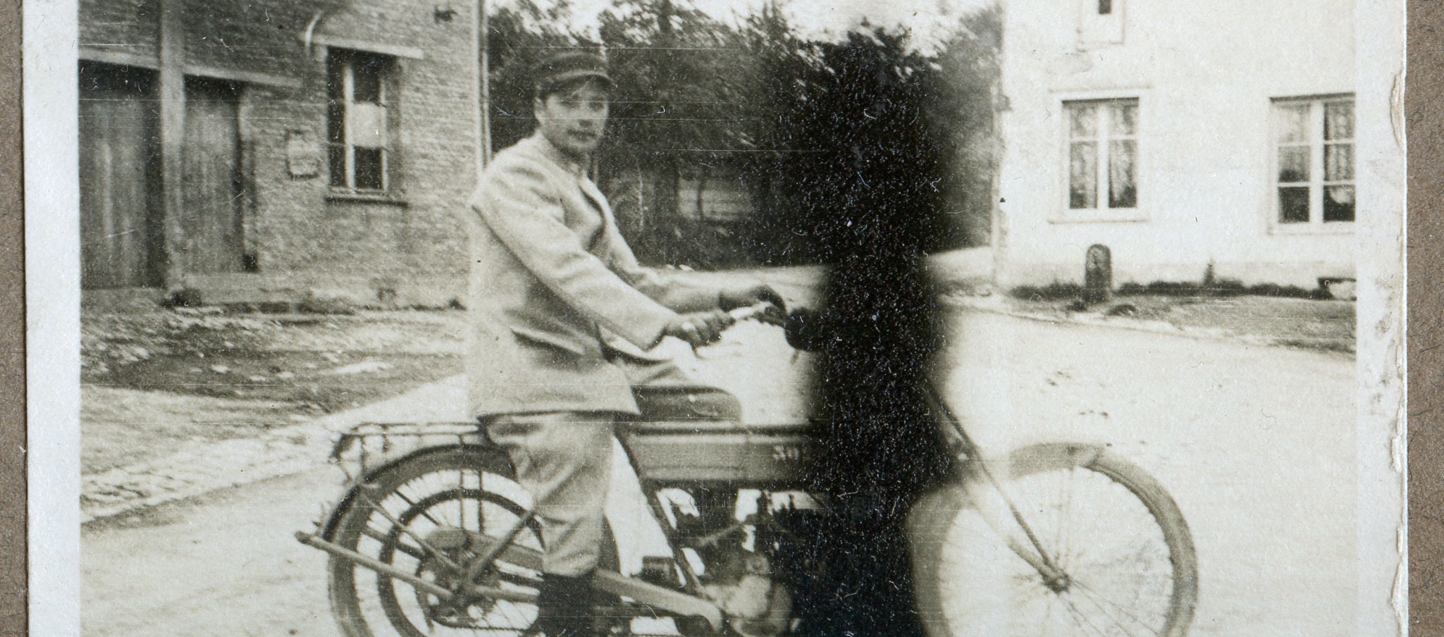 WW1_moto_30x_Set 2011 S.A. 3eme Armee_JLK.jpg