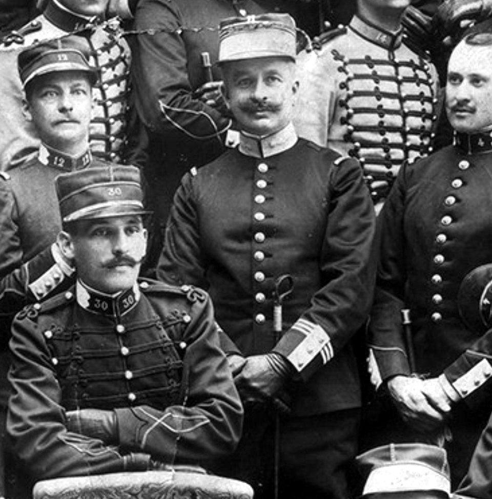 1901 Capitaine Instructeur d'exercices militaires 1.jpg