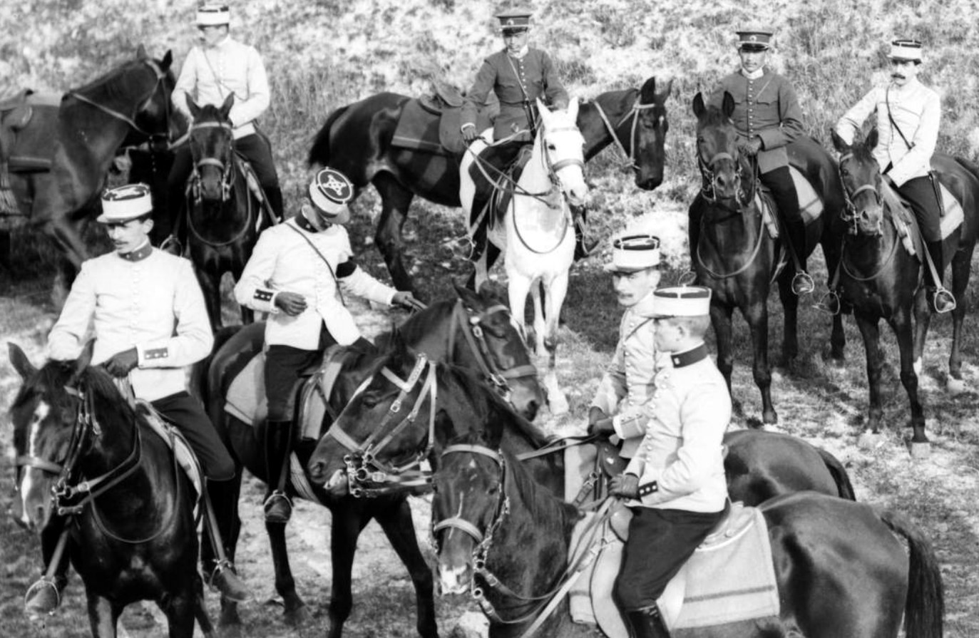 1908-1914 Officiers élèves 1.jpg