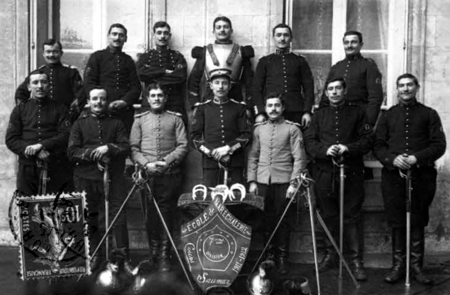 1912 Elèves maréchaux-ferrants 2.jpg