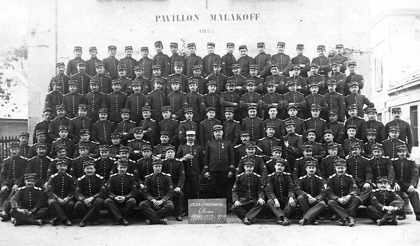 1913-1914 Atelier d'Arçonnerie.jpg