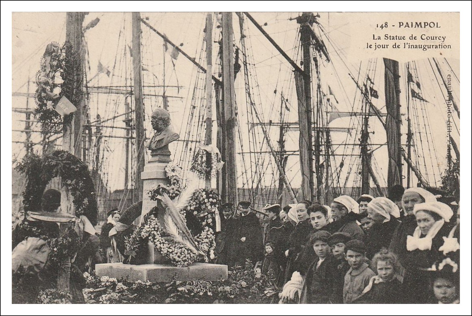 ALFRED DE COURCY Statue.jpg