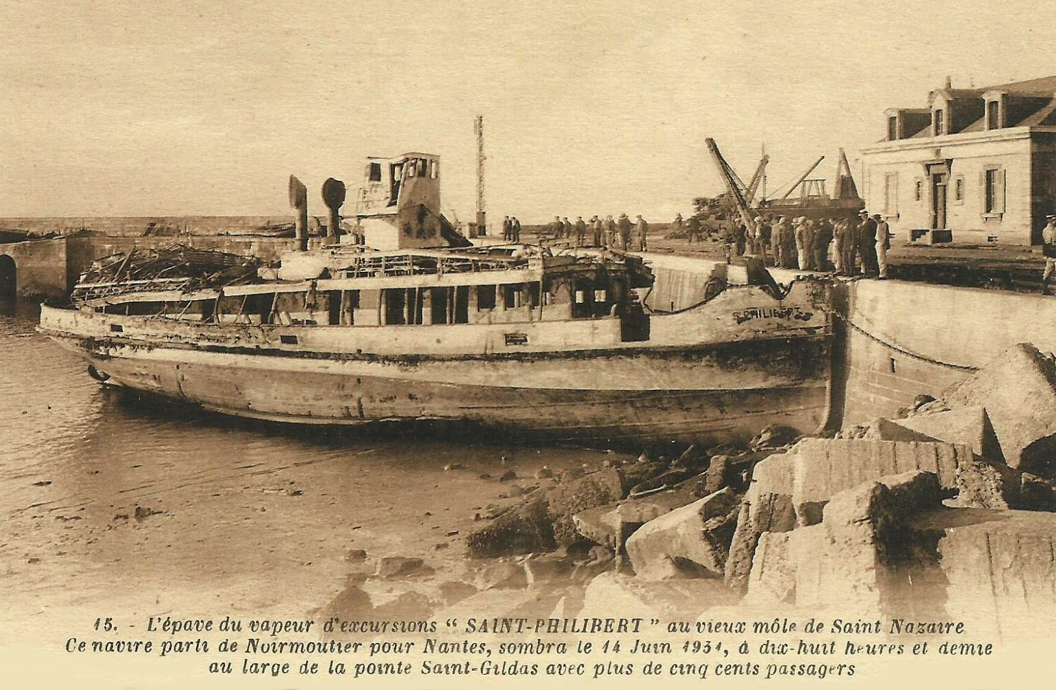 SAINT-PHILIBERT – Navire à passagers – VIII – .jpg