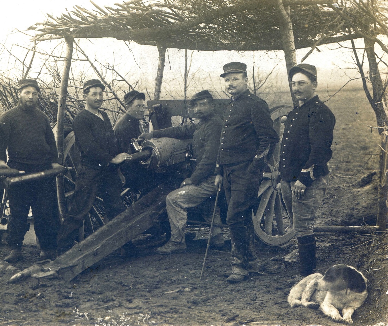 75 mle 1897 Chien.jpg
