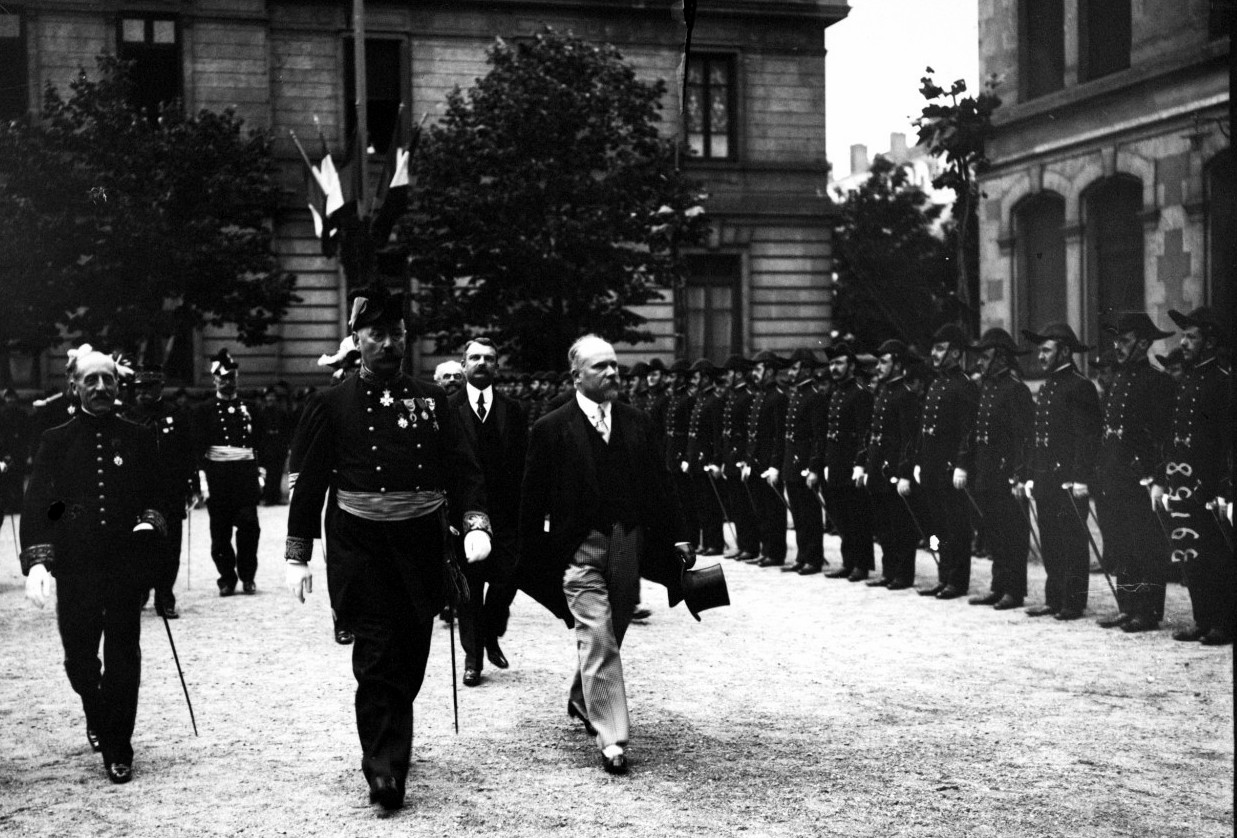 1914 Visite du Président.jpg