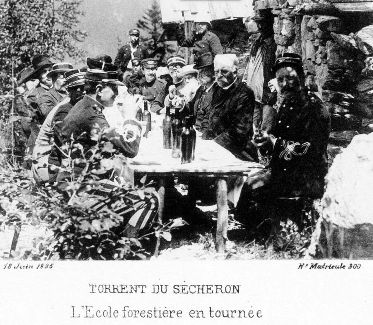 1895 Cadre.jpg
