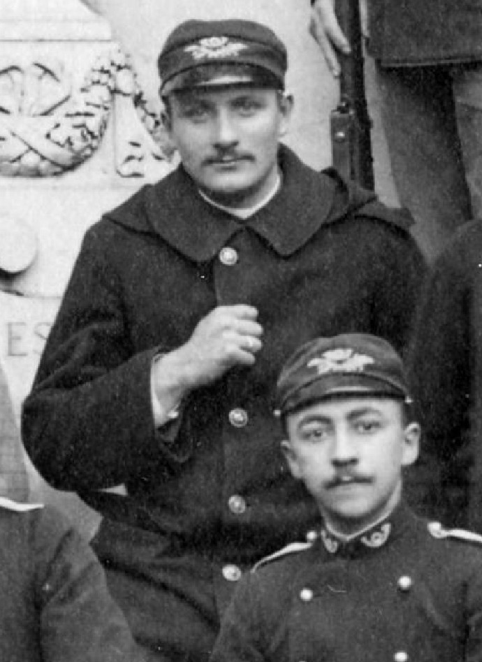 1890 Capote-manteau.jpg