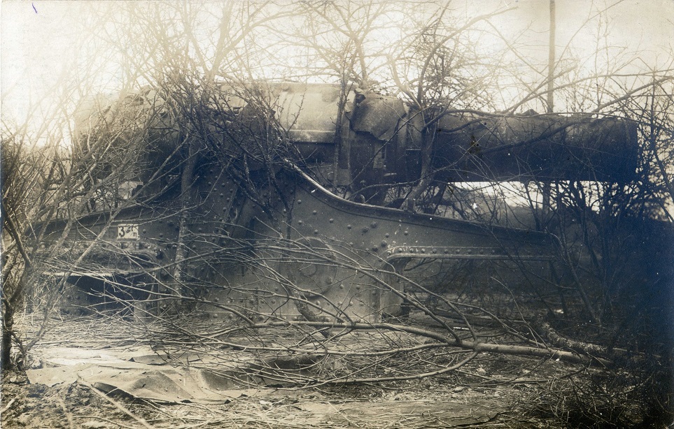 42cm Skoda Gertrud-Lehaucourt mars 1918.jpg