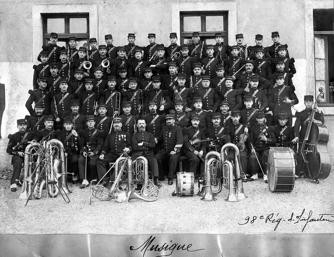 1900-1910 Musique 98e RI.jpg