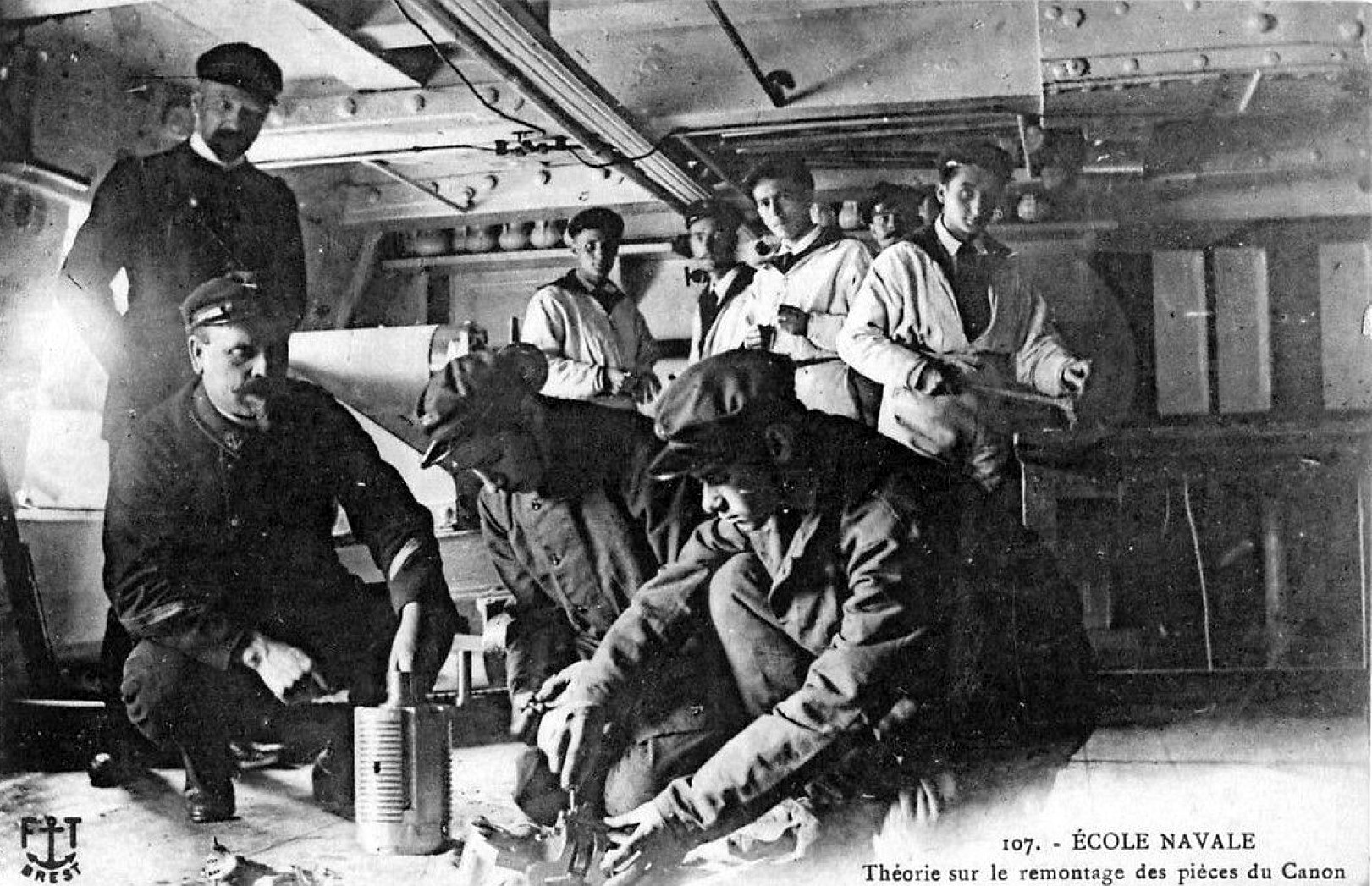 1904-1914 Cours Artillerie.jpg