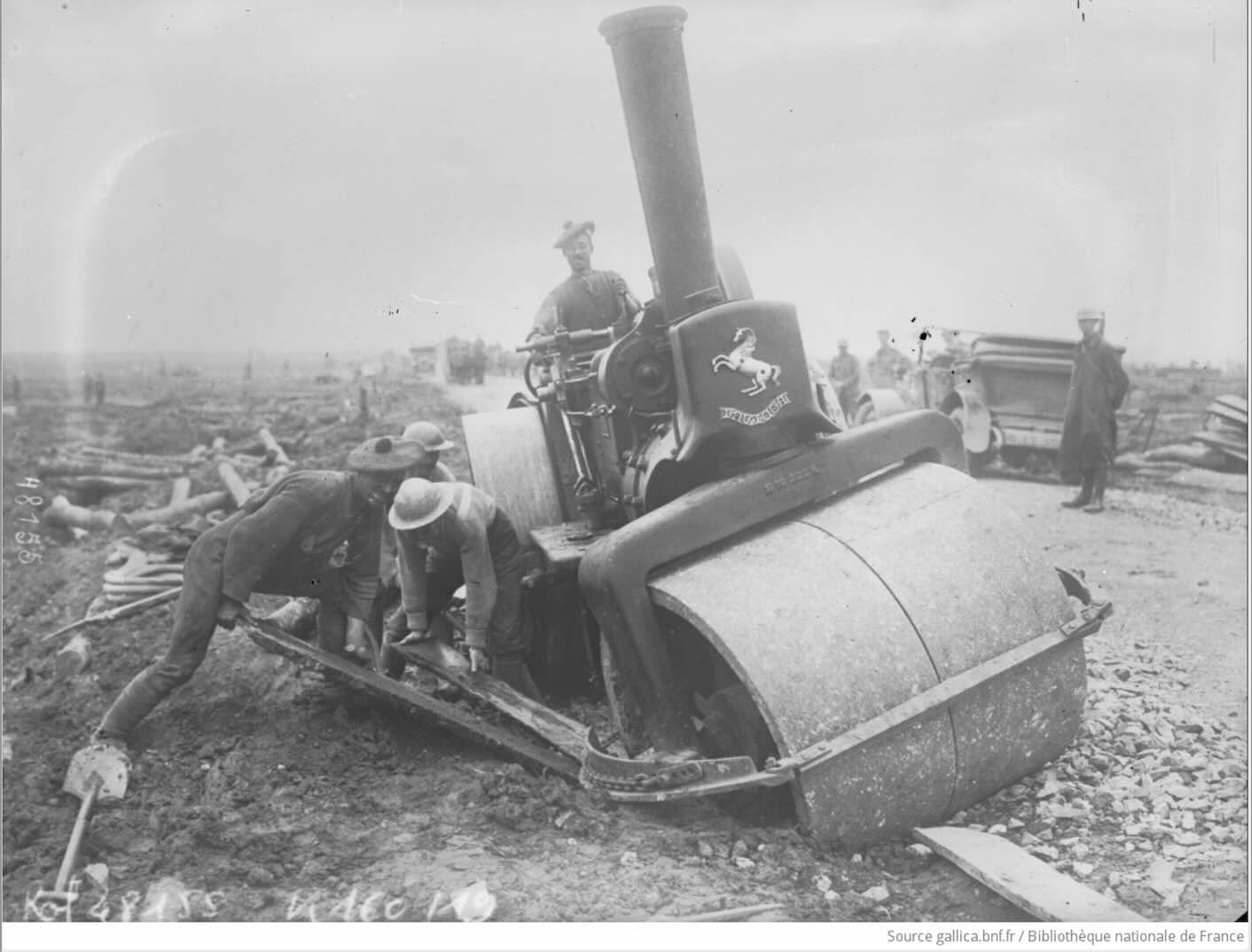 rouleau compresseur.jpg