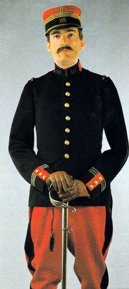 Tenue Officiers.jpg