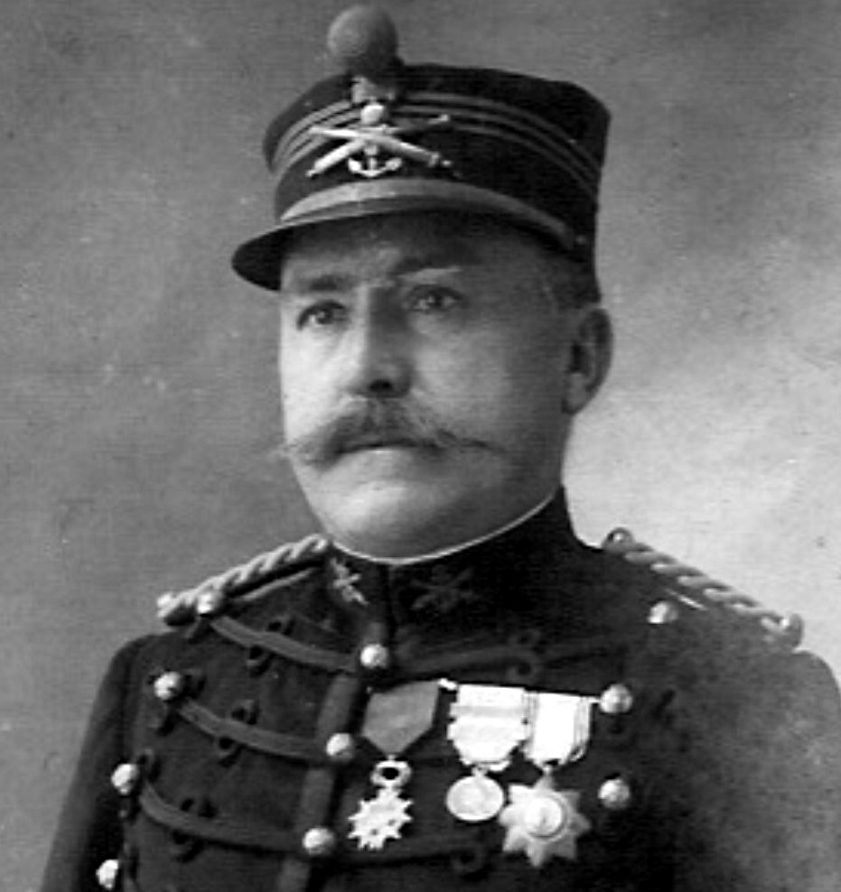 1910 Officier d'administration de 1ère classe Artillerie coloniale.jpg